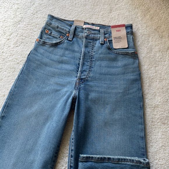NWT Levi’s Premium Ribcage Straight Full Length High Rise Jeans Size 26/32 - Picture 2 of 13